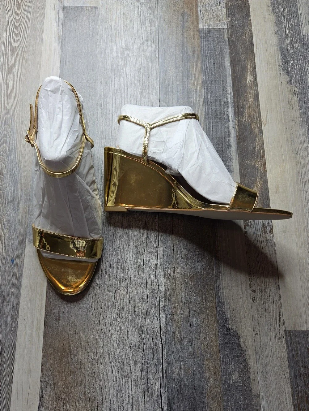 Tuckernuck gold metallic